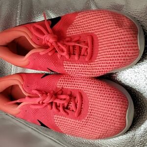 Nike Evolution 4 Pink Running Shoes SZ 8.5